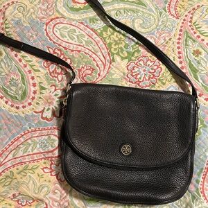 Black leather Tory Burch purse